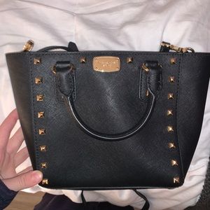 Michael kors crossbody bag